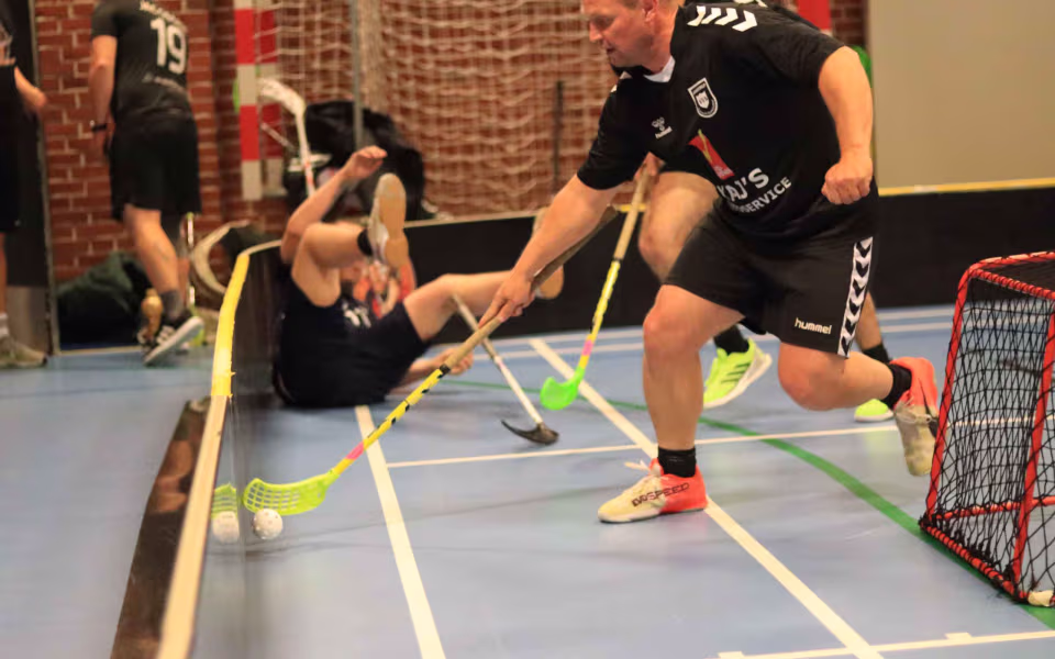 Floorball-sæson skudt i gang