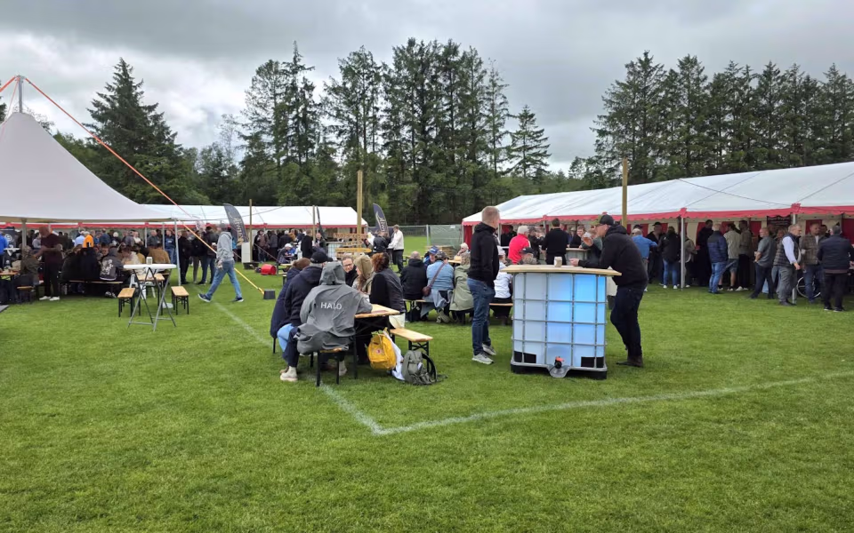 Ølgod BEER Festival 2026 bød på smag, musik og fællesskab - Se billeder fra dagen.
