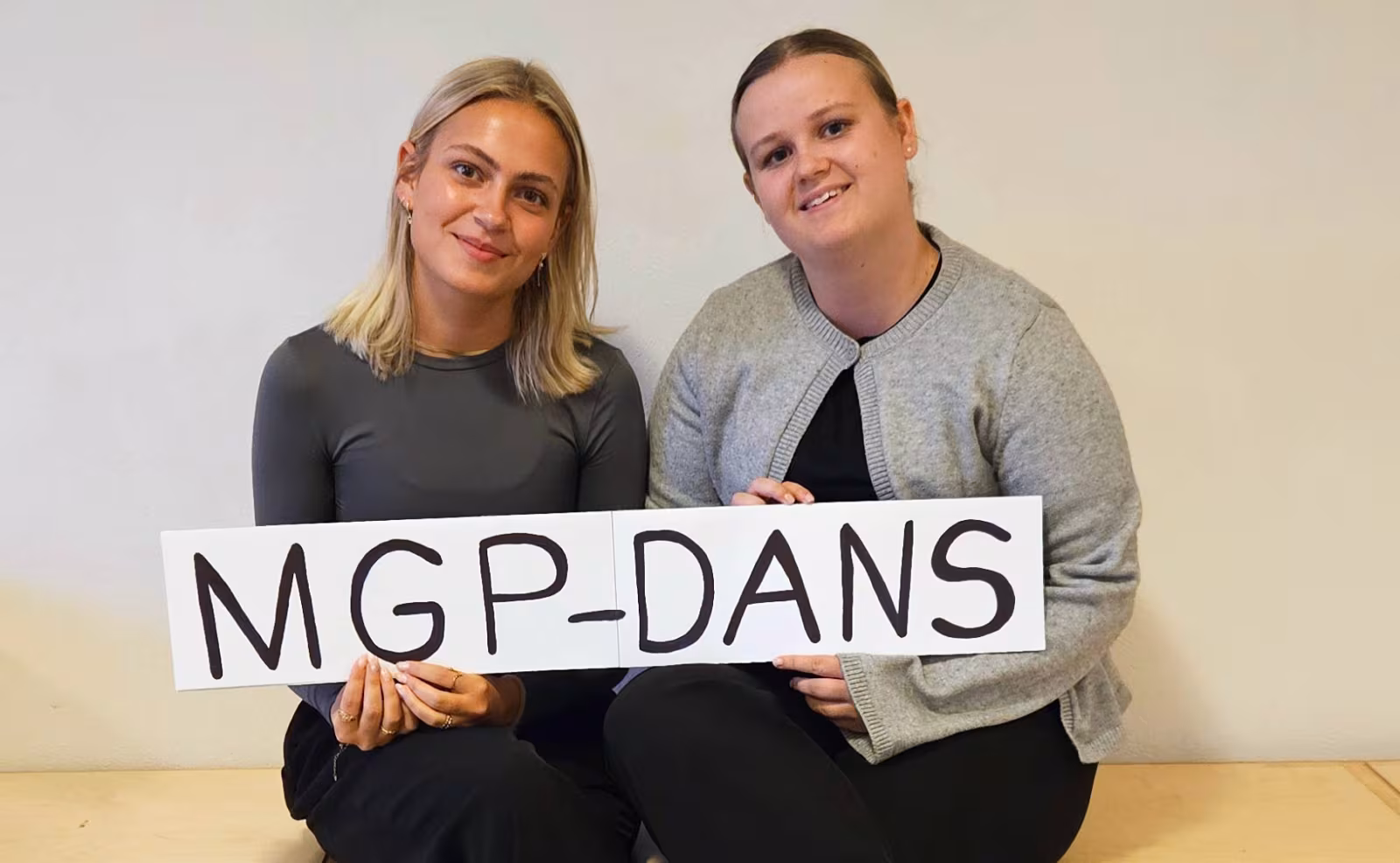 Vi glæder os til at se jer; Ida og Trine