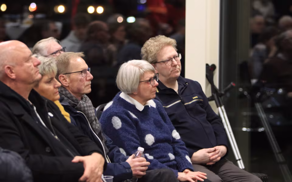Speedwayfans samledes til sæsonstartaften