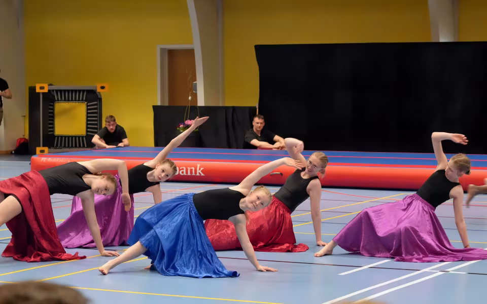Gymnastikopvisning 2025 i Skovlund-Ansager Hallen