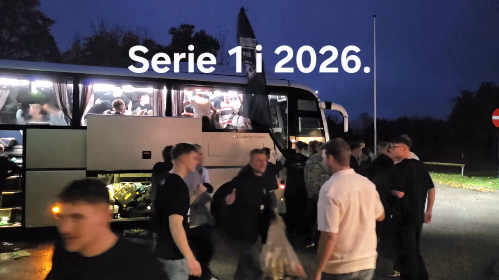 Helle FC's Herre serie 2 hold i fodbold, rykkede i dag op i Serie 1.