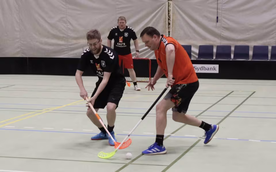 Varde-mesterskab i floorball afholdt