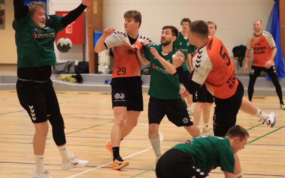 Blåbjerg HK herrer på førstepladsen