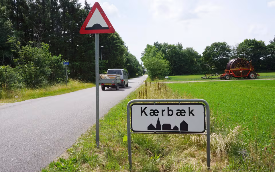 Kærbæk er en af de landsbyer beliggende i landzone, som kunne komme i betragtning som "omdannelseslandsby"