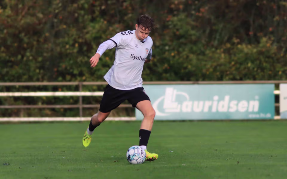 Varde redder point i overtiden