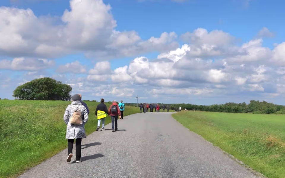 Pilgrimsgudstjeneste med vandring i Bejsnap ved præst Marianne Holst-Larsen