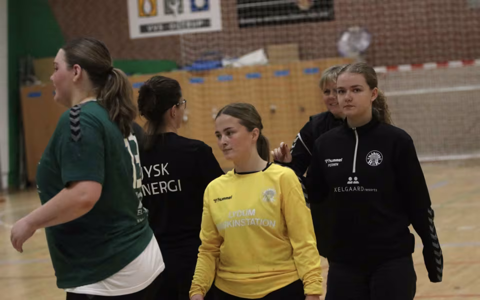 Blåbjerg HK Serie 2 damer triumferer med sejr