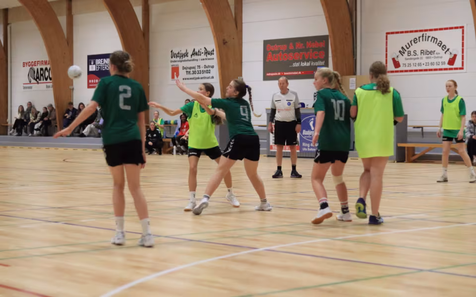 Blåbjergs U-13-piger topper rækken