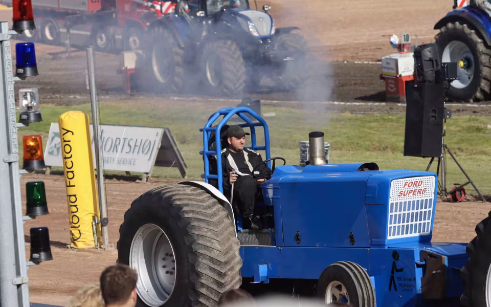 Powerpull og Truckshow skabte folkefest i Outrup