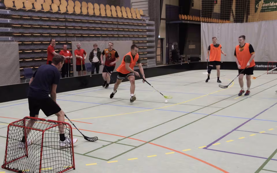 Varde-mesterskab i floorball afholdt