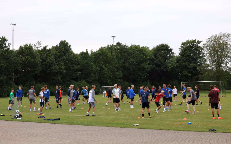 Fodbold - God fremmøde til HTS træning – og en markant stærkere serie 1 pulje vente