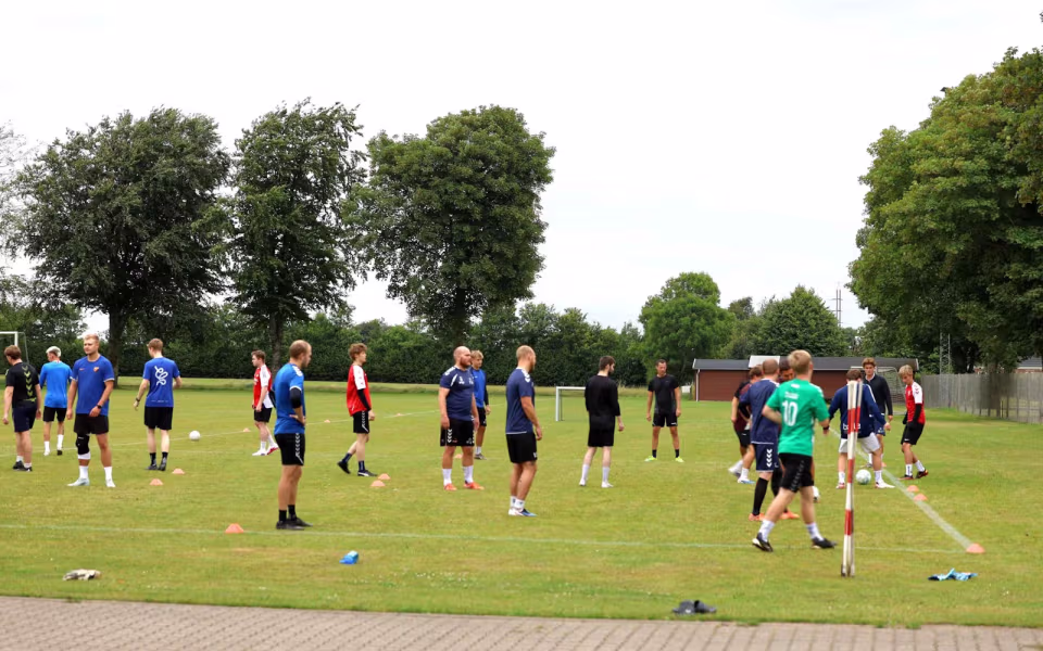 Fodbold - God fremmøde til HTS træning – og en markant stærkere serie 1 pulje vente