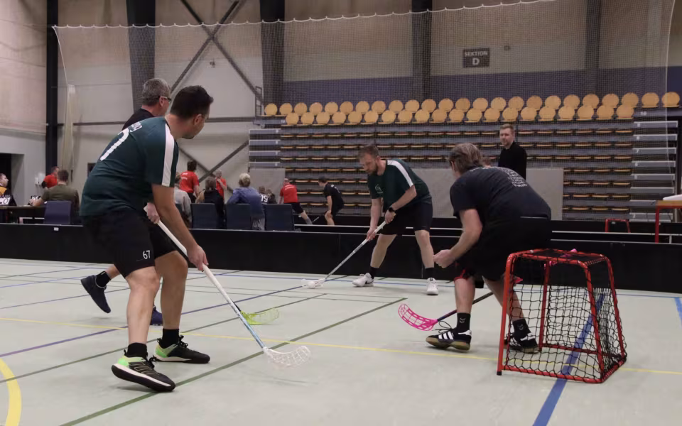 Varde-mesterskab i floorball afholdt