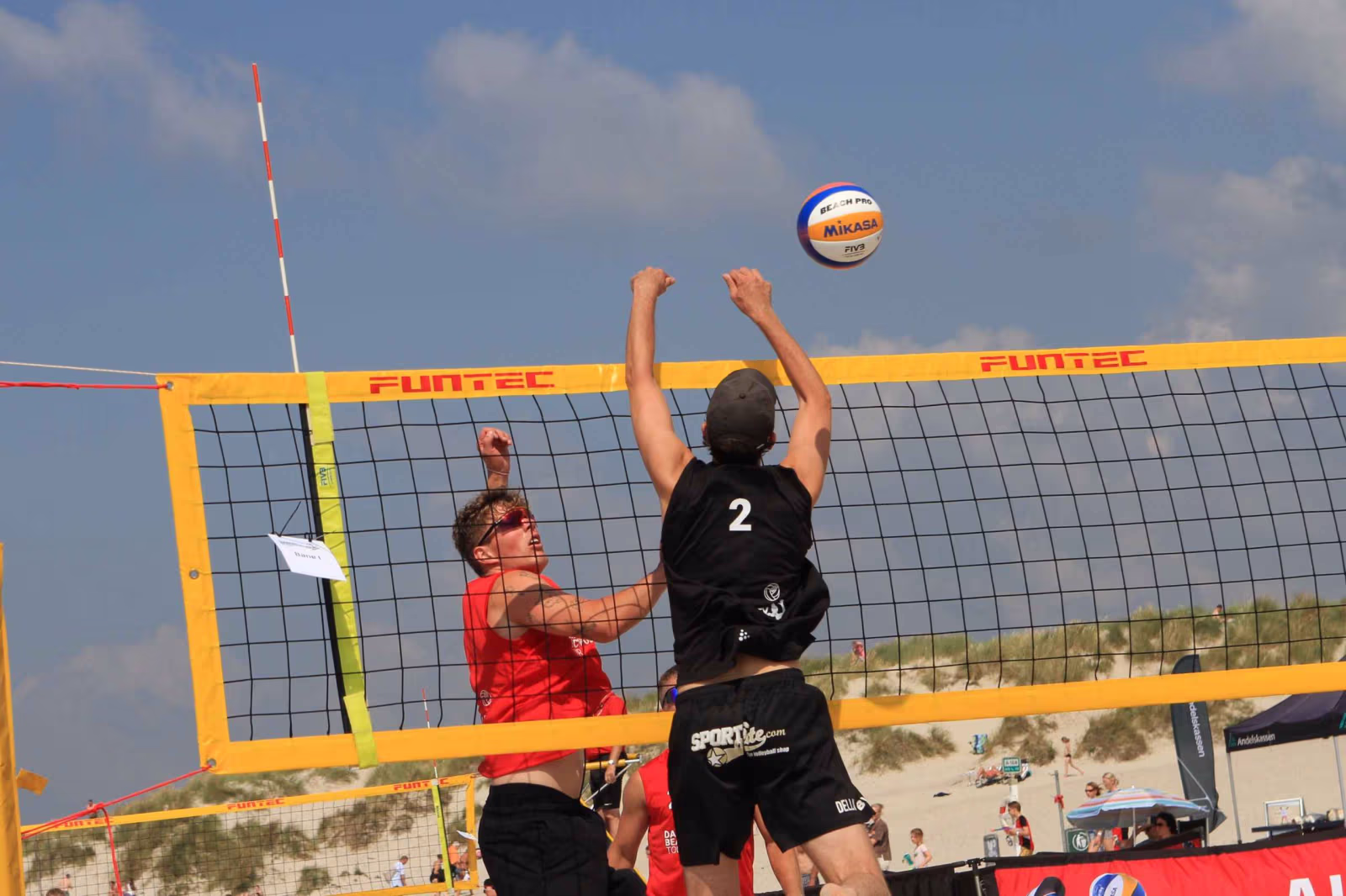 Beachvolleyfest ved Vesterhavet