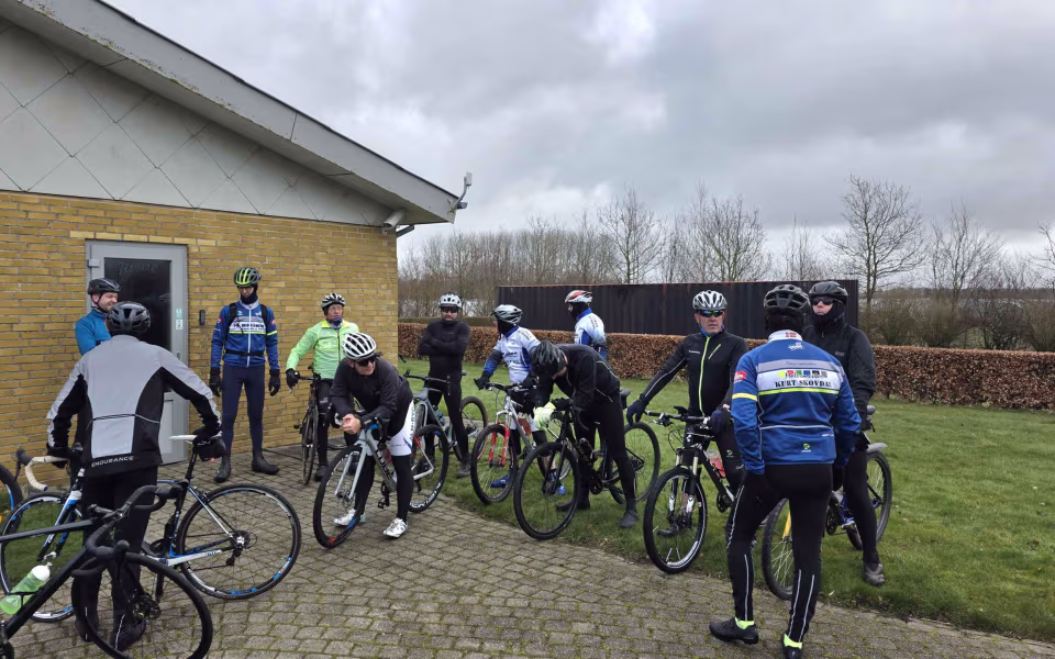 Sæsonstart hos Tistrup Cykelmotion - Vejret ok, god stemning og fremmødet ok