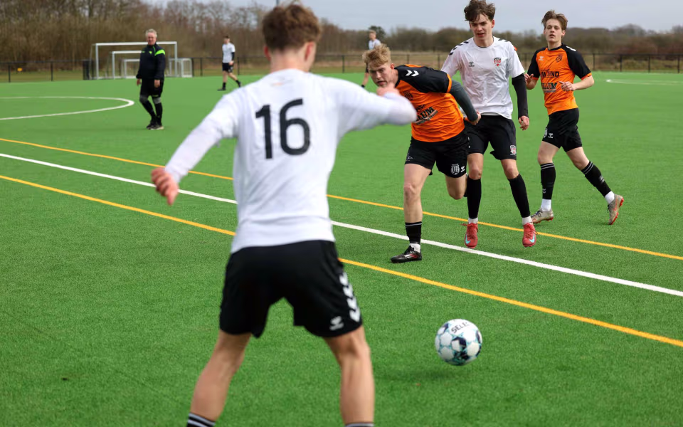 Helle FC senior serie 4 herre tog vigtig sejr over Varde