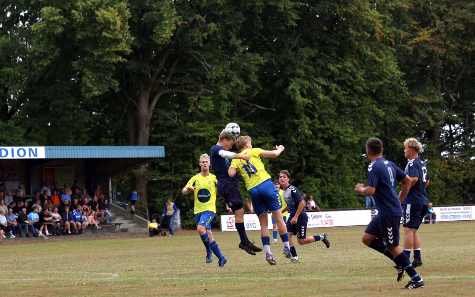 HTS-serie 1 åbner efterårssæsonen med fortjent 3-0-sejr - Se filmklip fra kampen