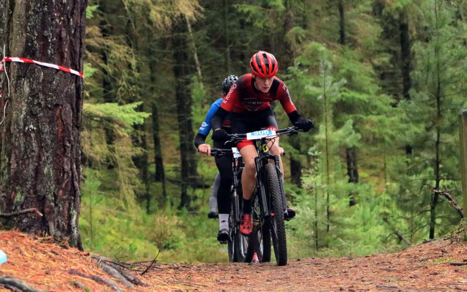 Mountainbike ryttere imponerede trods vådt vejr