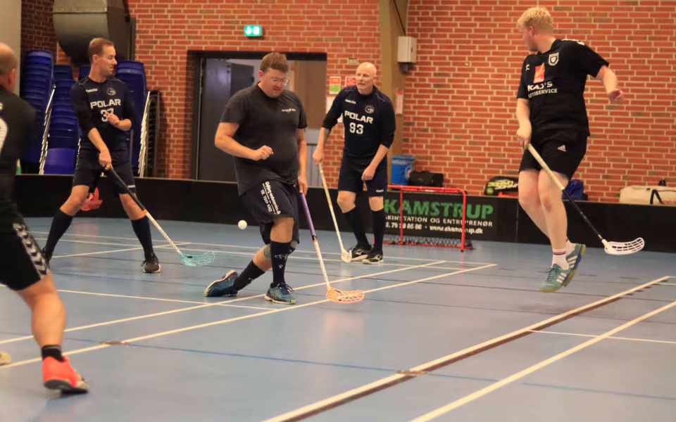 Floorball-sæson skudt i gang