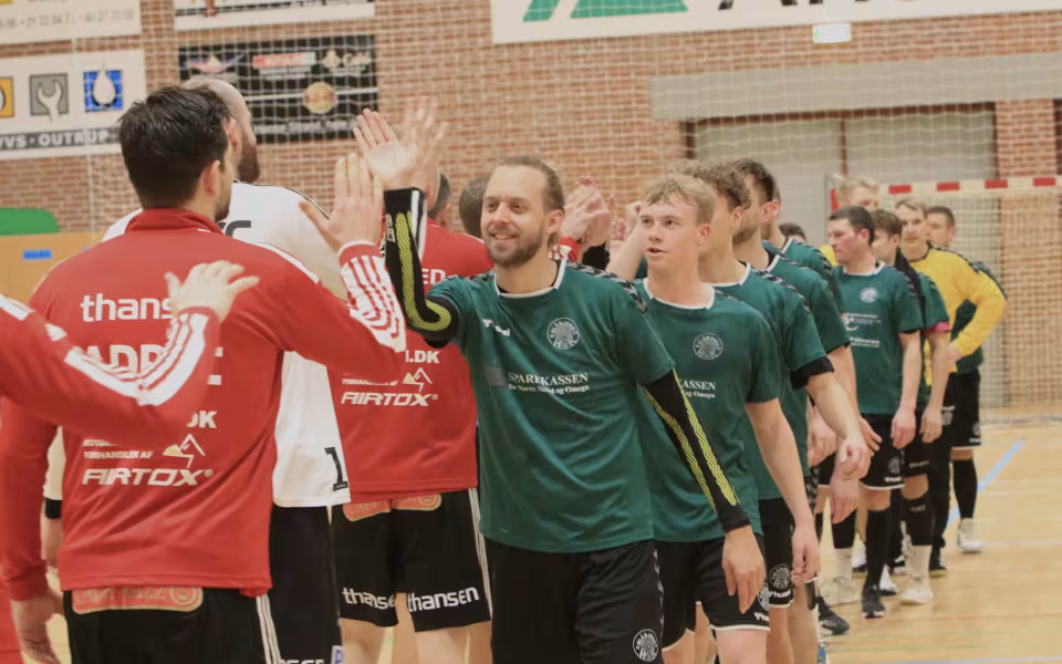 Blåbjerg HK  fejrer håndboldfest trods nederlag