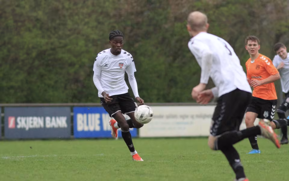 Varde taber klart til Helle FC