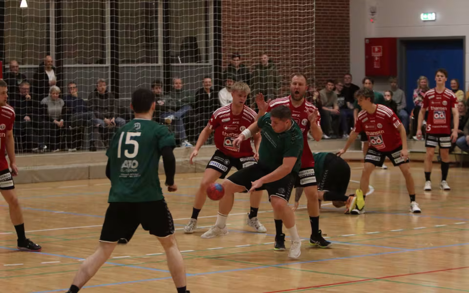 Blåbjerg HK  fejrer håndboldfest trods nederlag