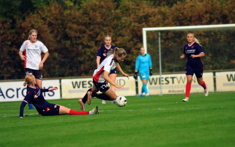 Varde IF vinder over AaB 2-1
