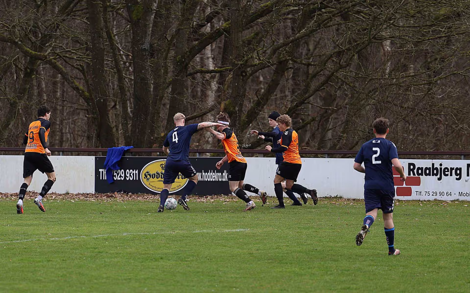 Fodbold serie 4. HTS – Helle FC 0-3 på Tistrup stadion