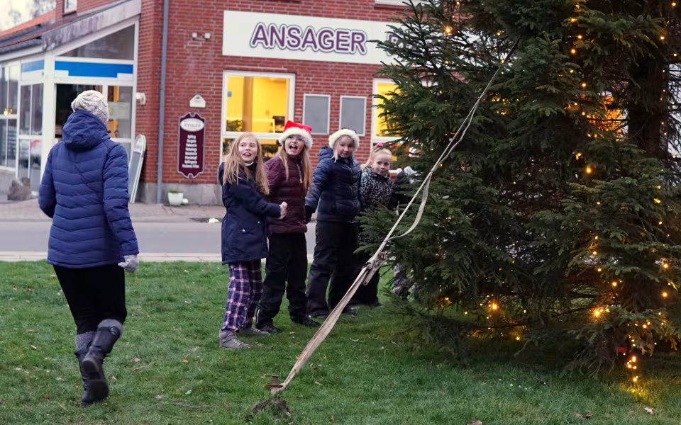 Juleoptoget i Ansager. En populær tradition, der bliver holdt i hævd af borgerforeningen.