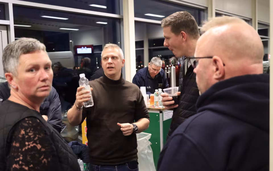 Speedwayfans samledes til sæsonstartaften