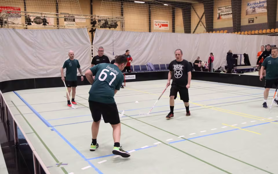 Varde-mesterskab i floorball afholdt