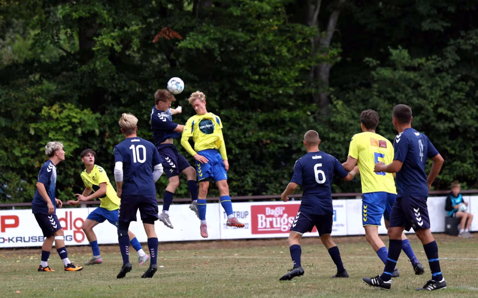 HTS-serie 1 åbner efterårssæsonen med fortjent 3-0-sejr - Se filmklip fra kampen