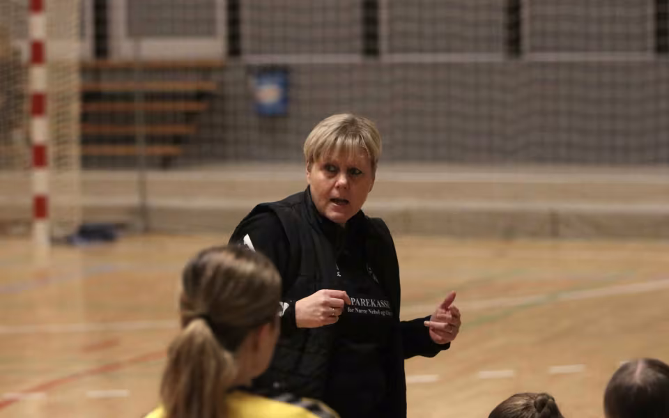 Blåbjerg HK Serie 2 damer triumferer med sejr