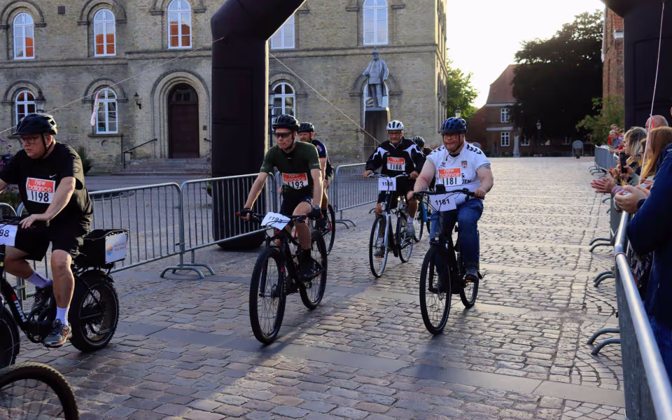 Sponsorløb skabte fest på torvet