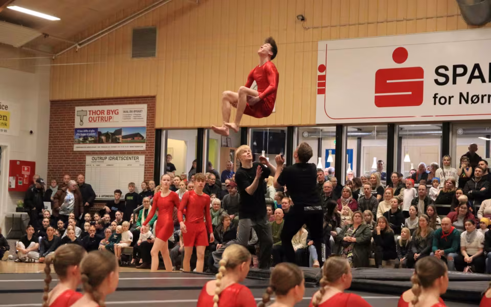 Forårsstemning i Outrup med GUB Gymnastik