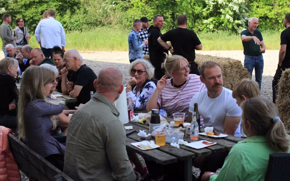 Sidste hilsen i stalden