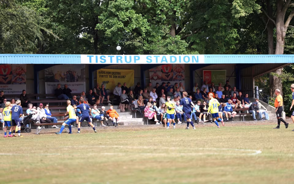 HTS-serie 1 åbner efterårssæsonen med fortjent 3-0-sejr - Se filmklip fra kampen
