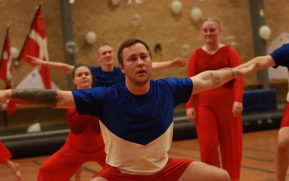 Seniorer fejrer gymnastik og fællesskab