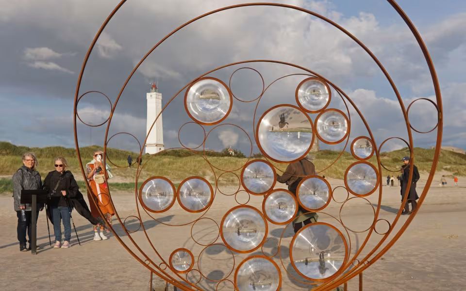 Kunstudstilling åbner ved Blåvand Strand
