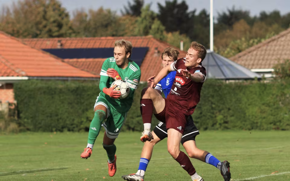 Oksbøl vakler på toppen