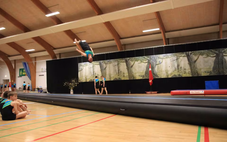 Forårsstemning i Outrup med GUB Gymnastik