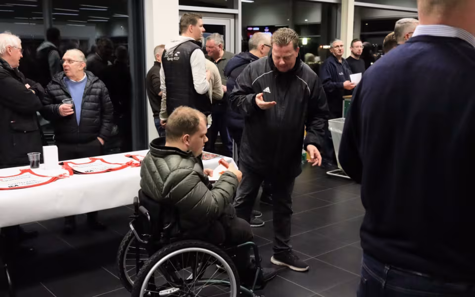 Speedwayfans samledes til sæsonstartaften