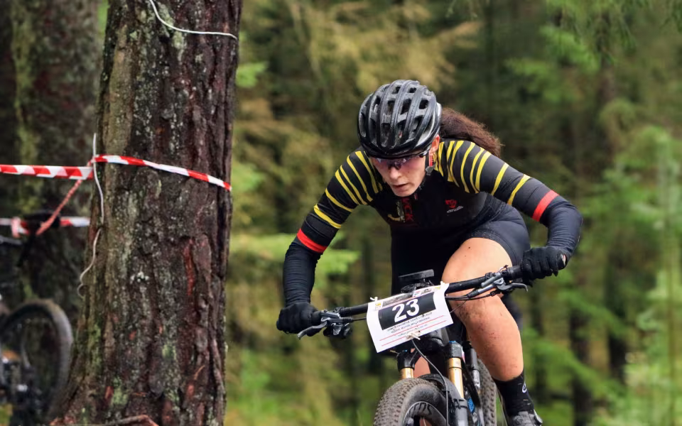 Mountainbike ryttere imponerede trods vådt vejr