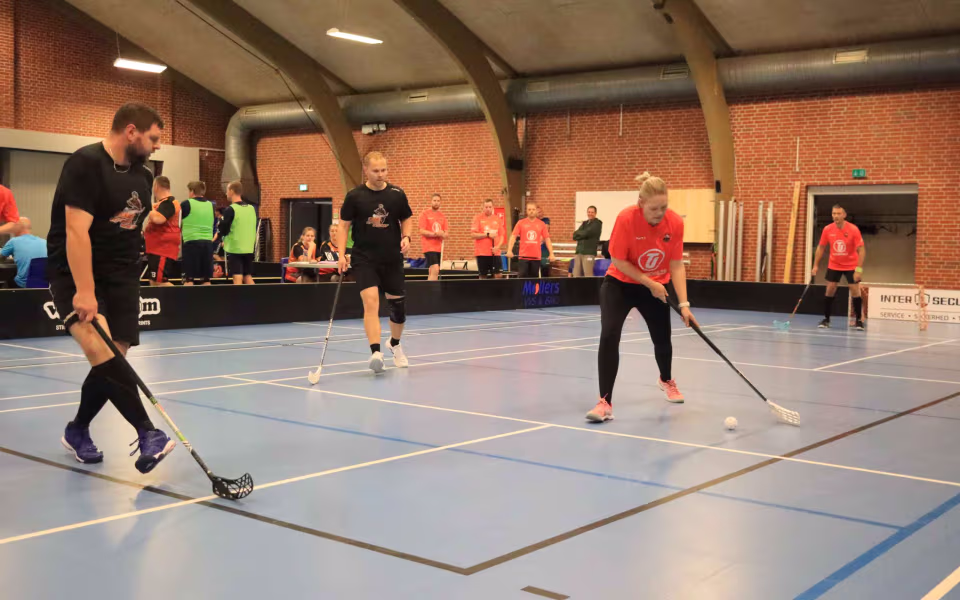 Floorball-sæson skudt i gang
