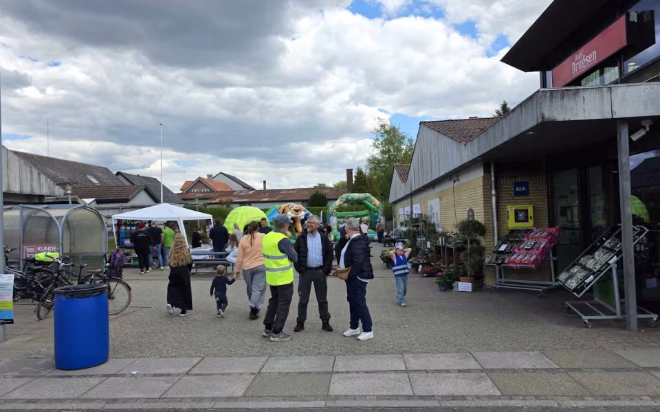 Stor deltagelse til Tistrup Screaming Carneval på torvet - Se de mange billeder
