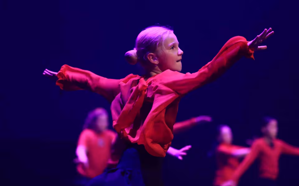 Dance Company Twenty Juleshow begejstrede 1200 publikummer