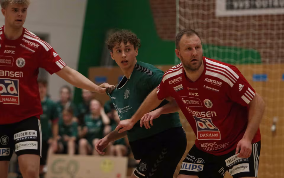 Blåbjerg HK  fejrer håndboldfest trods nederlag