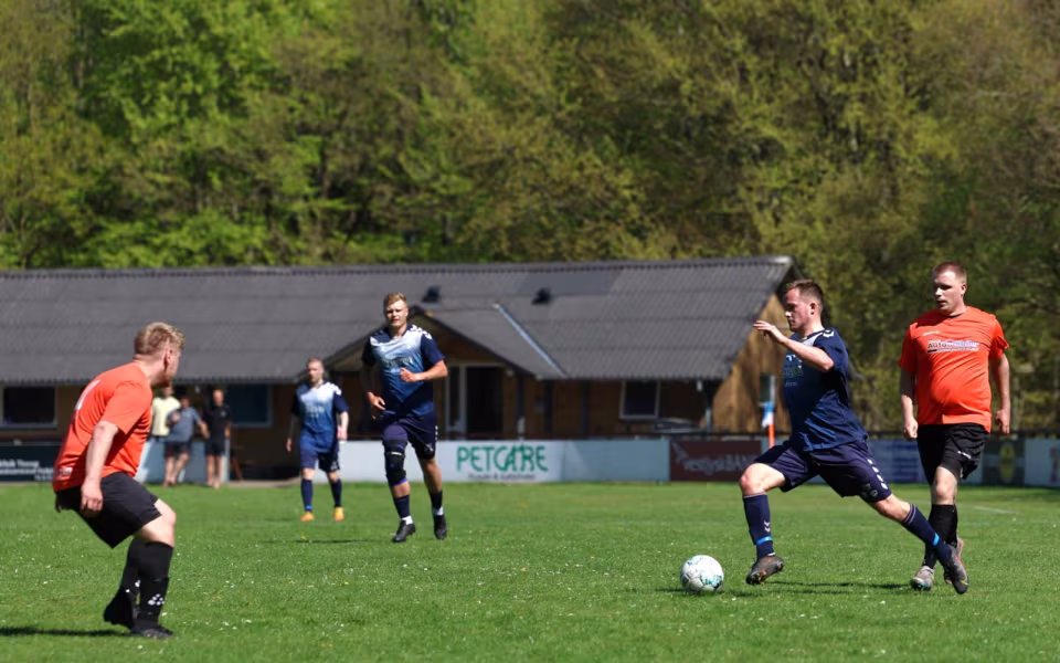 HTS fodbold serie 3 herre tabte 0 -1 til Alslev på Tistrup Stadion.