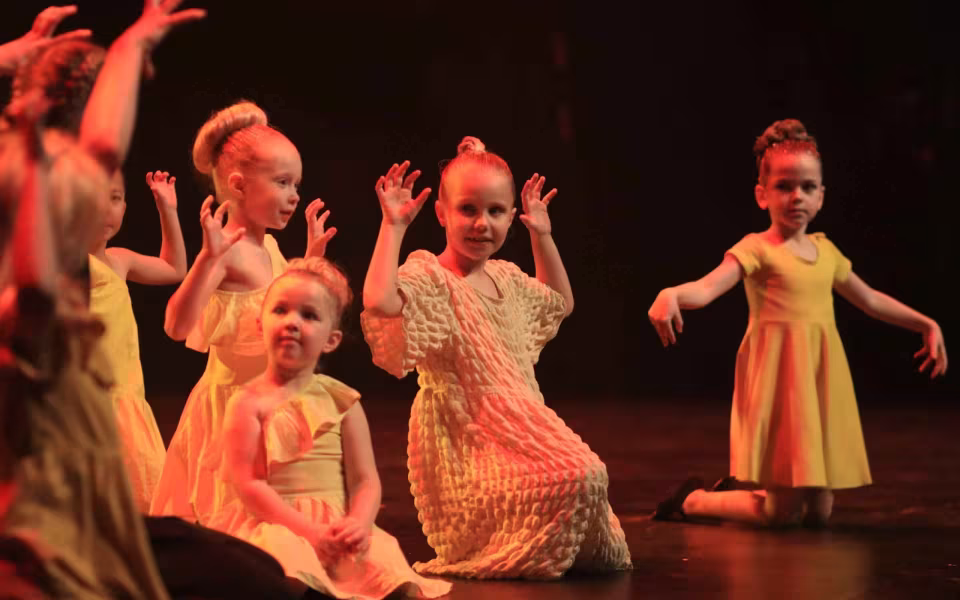 Dance Company Twenty Juleshow begejstrede 1200 publikummer